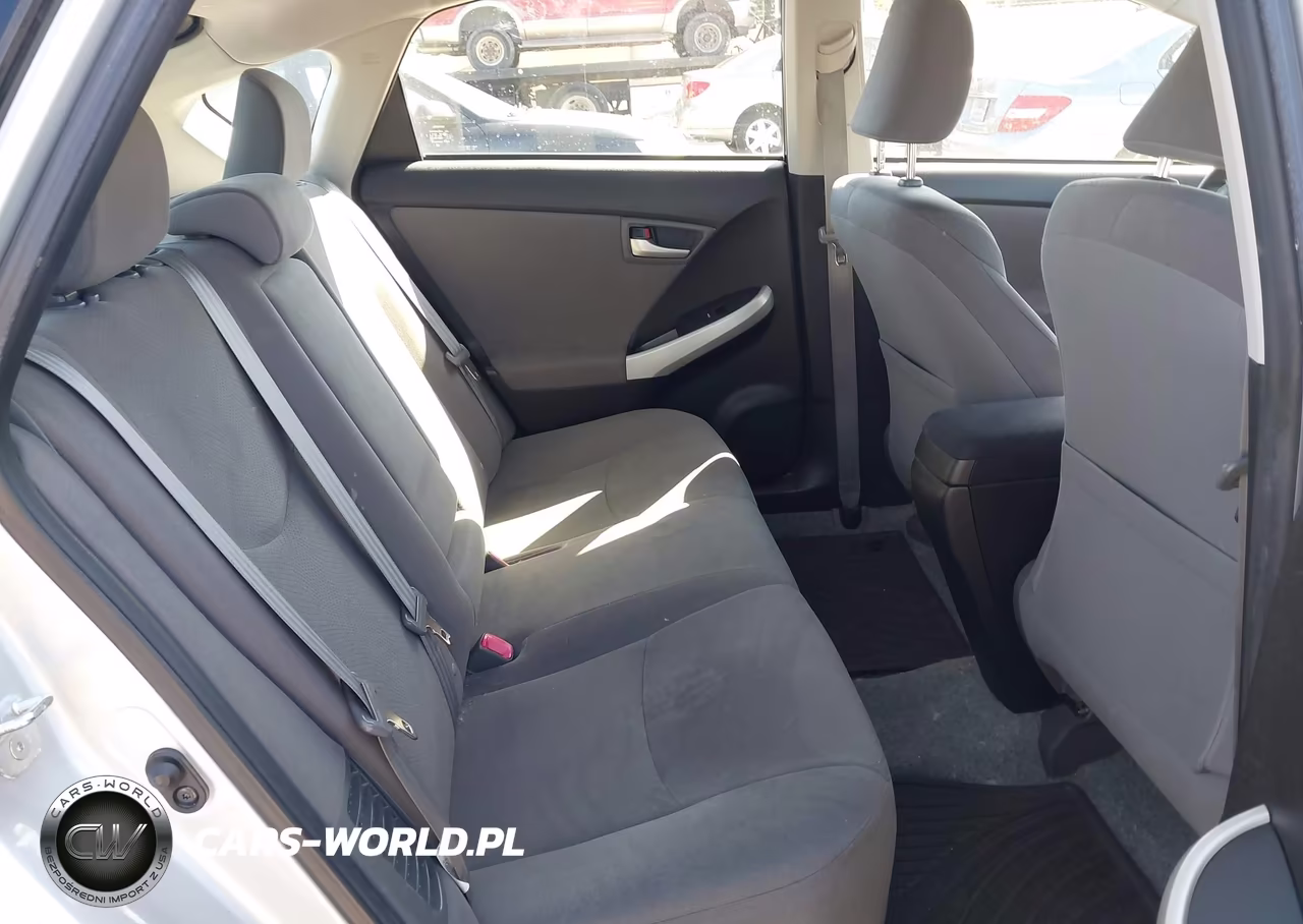 2013 Toyota Prius Three VIN:JTDKN3DU3D5636199 - 8