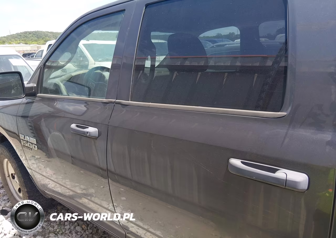 2019 Ram 1500 Classic Tradesman 4X4 5'7 Box VIN:1C6RR7KG7KS548480 - 14