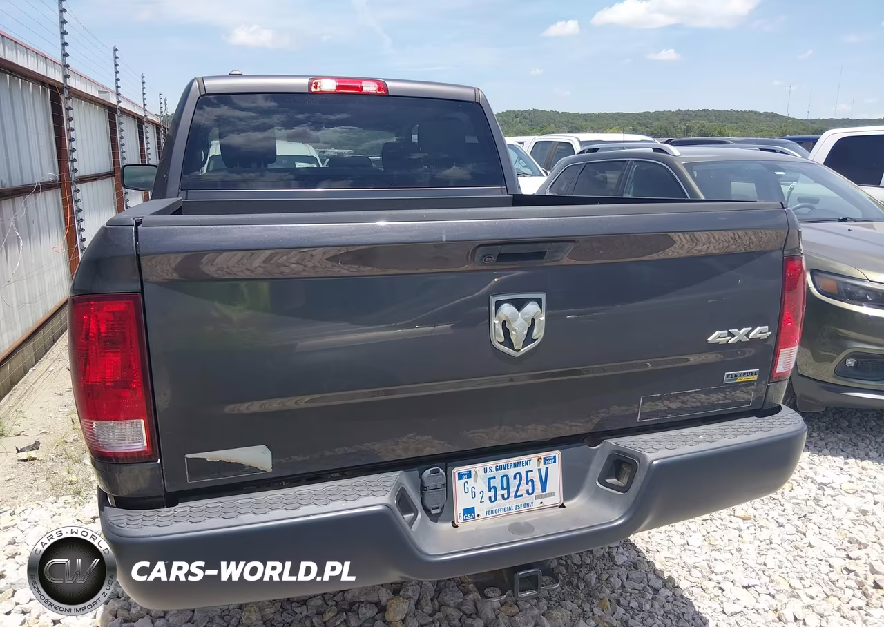 2019 Ram 1500 Classic Tradesman 4X4 5'7 Box VIN:1C6RR7KG7KS548480 - 16