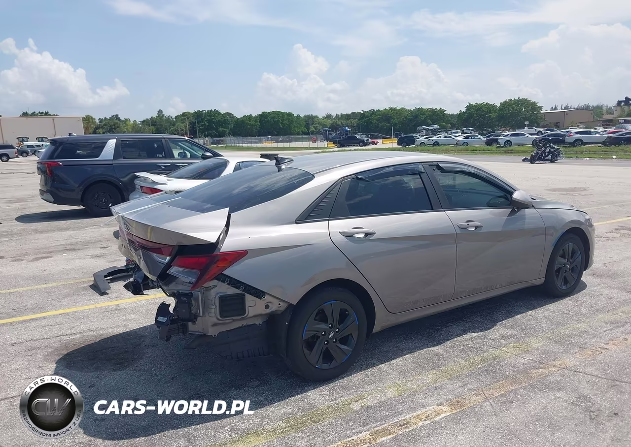 2022 Hyundai Elantra Sel VIN:KMHLS4AG8NU367380 - 18
