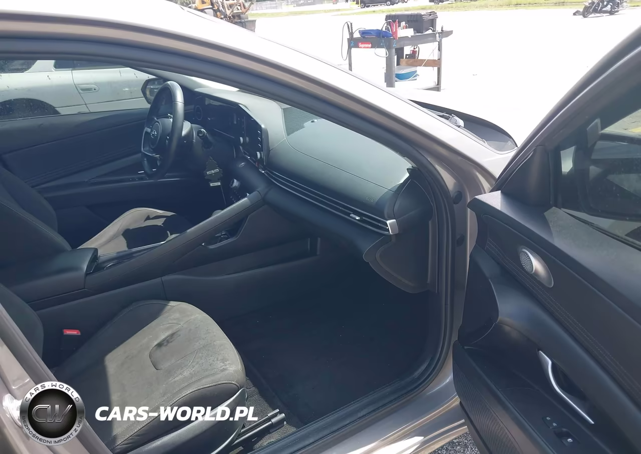 2022 Hyundai Elantra Sel VIN:KMHLS4AG8NU367380 - 5