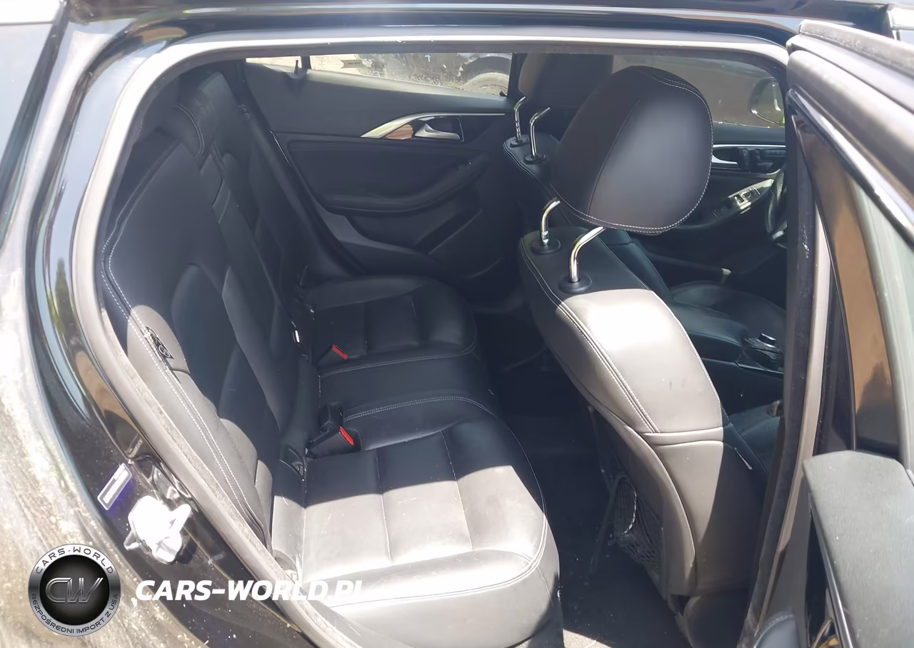 2017 Infiniti Qx30 Premium VIN:SJKCH5CR4HA033969 - 8
