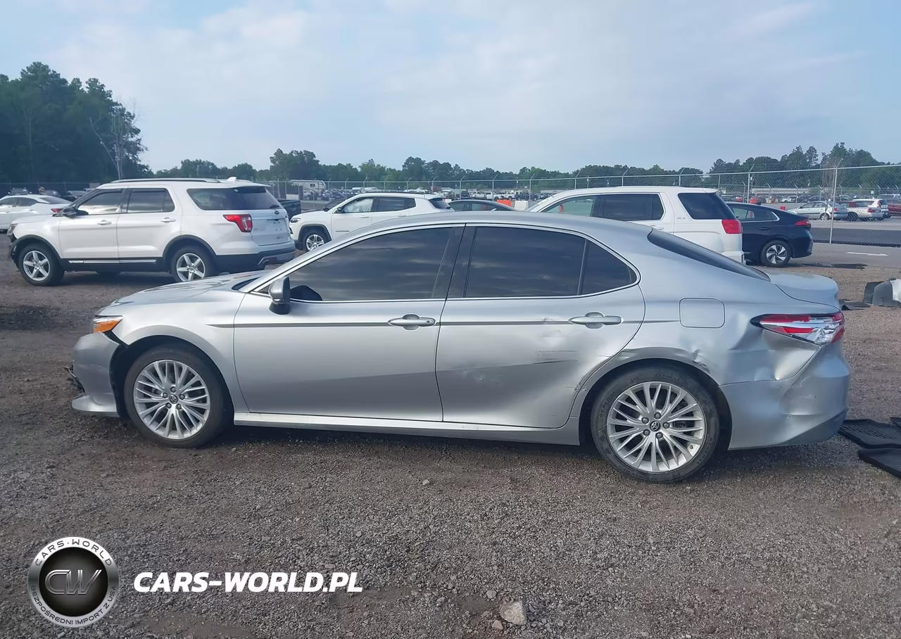 2018 Toyota Camry Xle VIN:4T1B11HK6JU080718 - 15