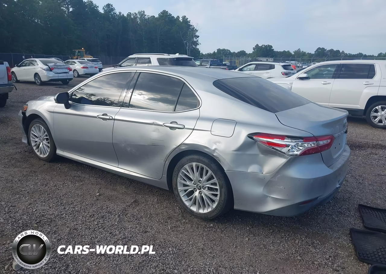 2018 Toyota Camry Xle VIN:4T1B11HK6JU080718 - 3