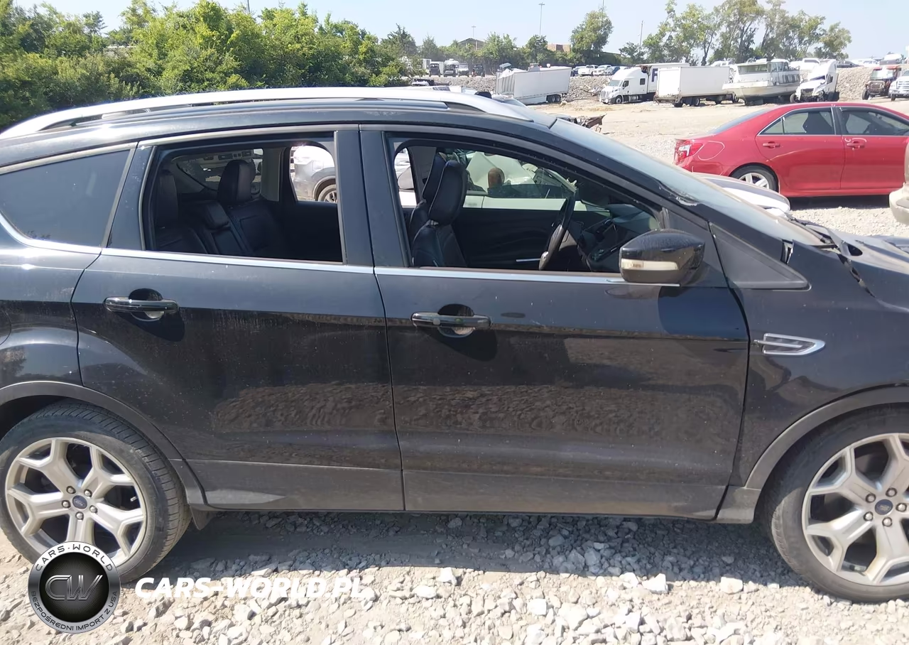 2019 Ford Escape Titanium VIN:1FMCU9J97KUB47149 - 13