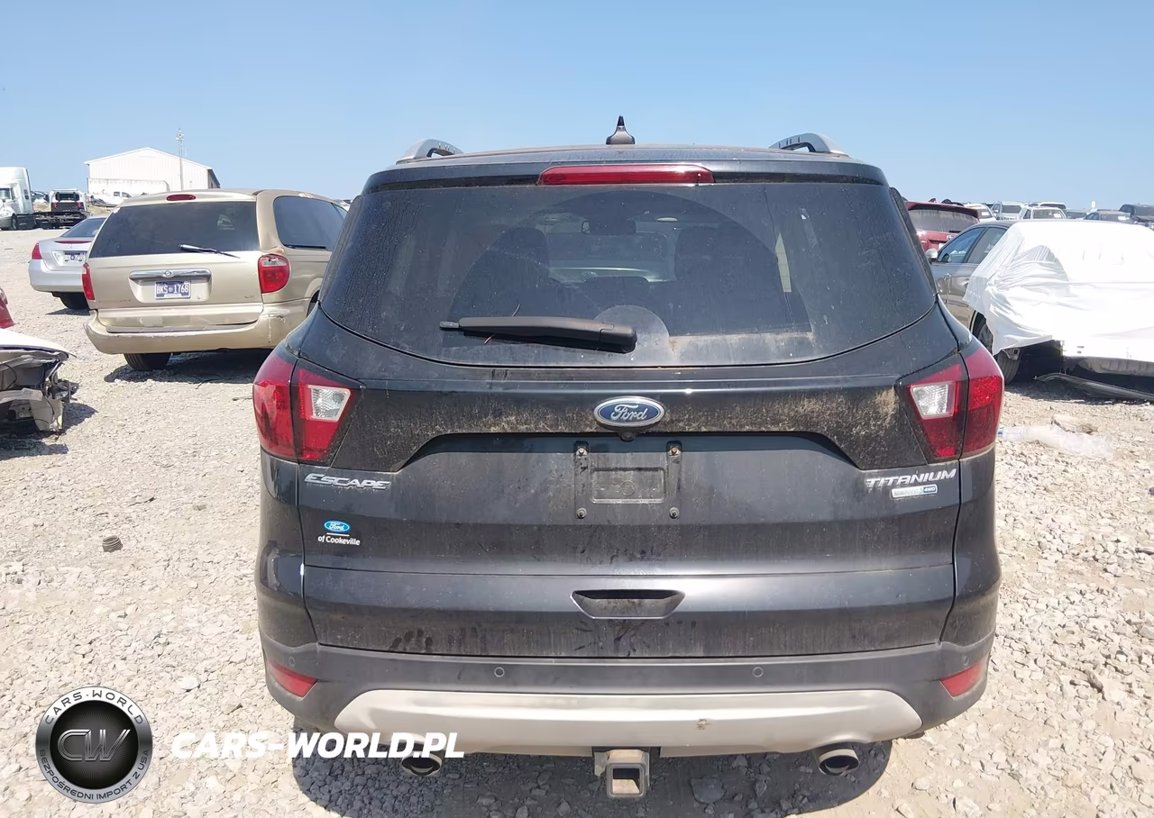 2019 Ford Escape Titanium VIN:1FMCU9J97KUB47149 - 16