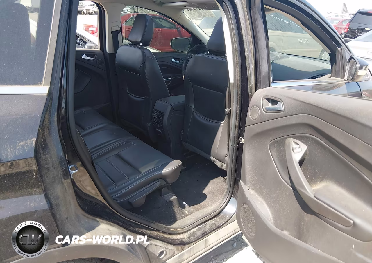 2019 Ford Escape Titanium VIN:1FMCU9J97KUB47149 - 8