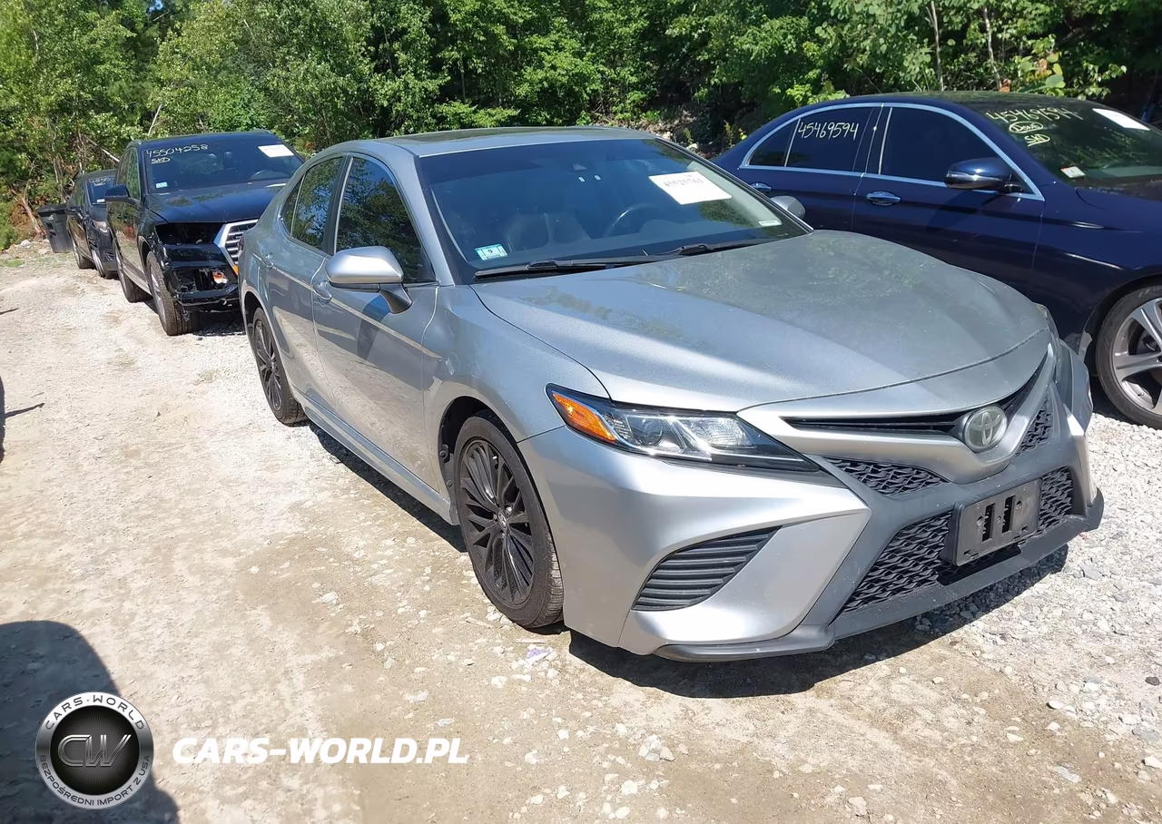 2018 Toyota Camry Se – zdjęcie 1 z 16