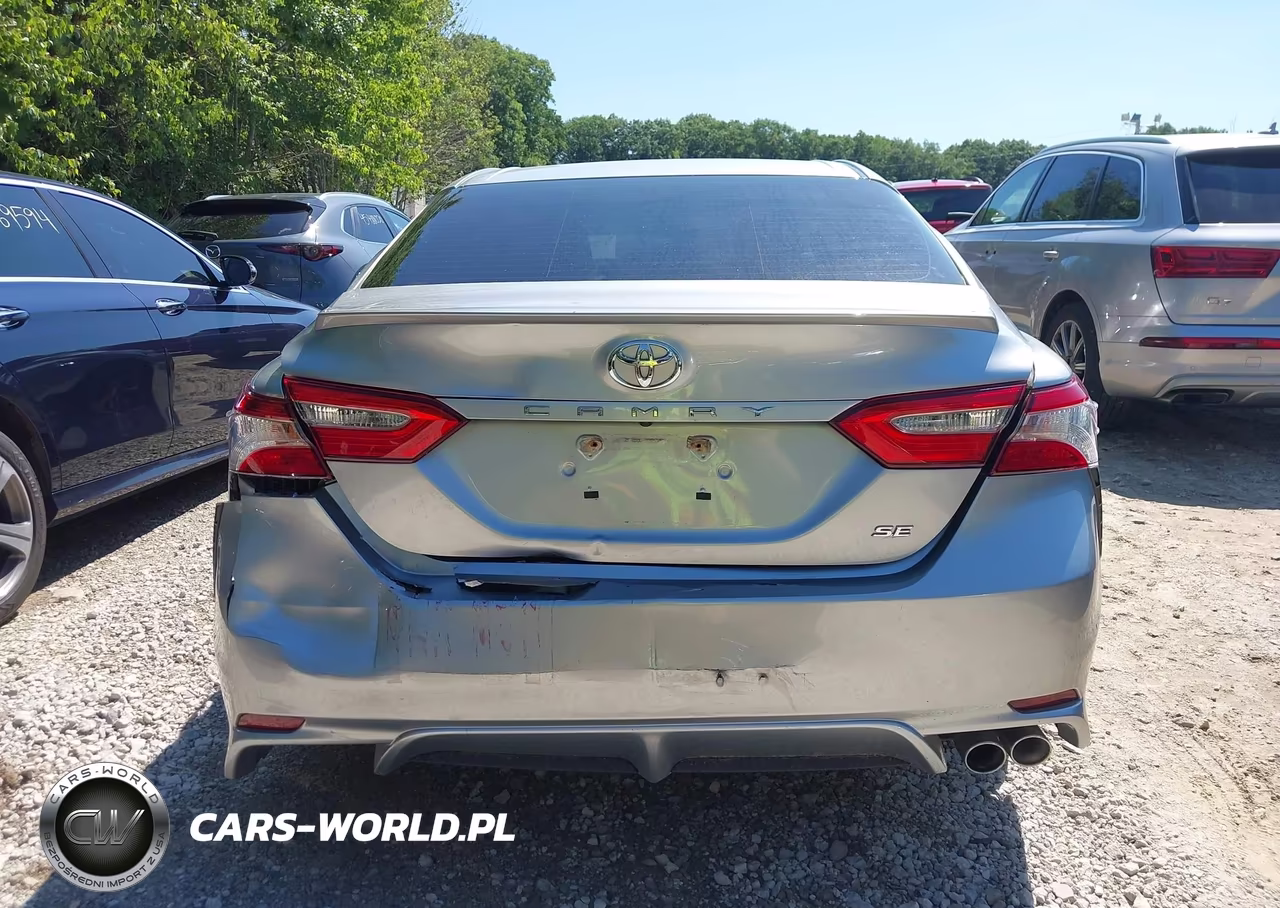 2018 Toyota Camry Se VIN:4T1B11HK6JU599767 - 16