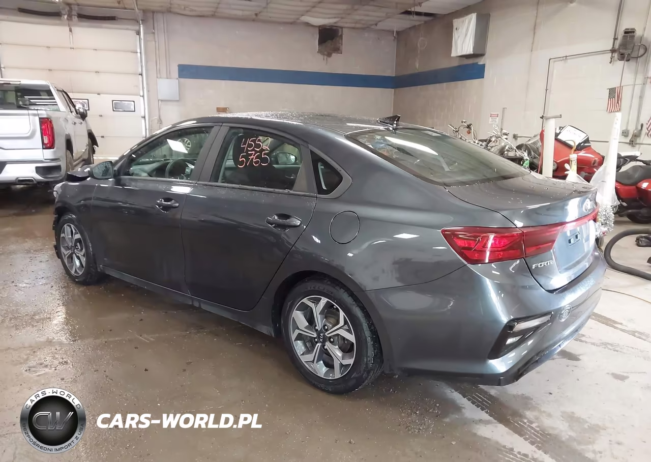 2020 Kia Forte Lxs VIN:3KPF24AD9LE224182 - 3