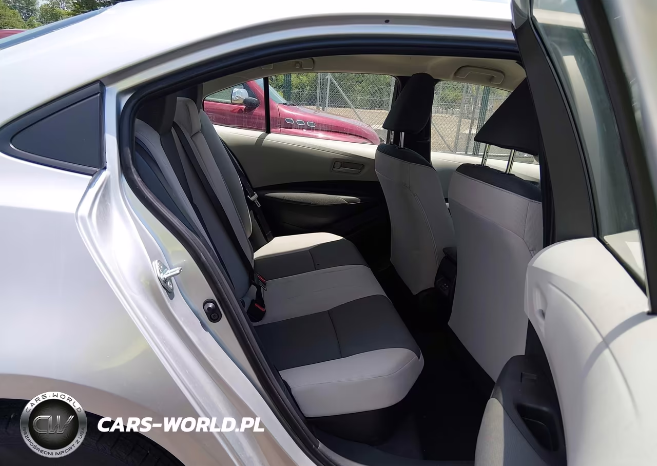 2026 Toyota Corolla Hybrid Hybrid Le VIN:JTDBCMFE4T3137634 - 8