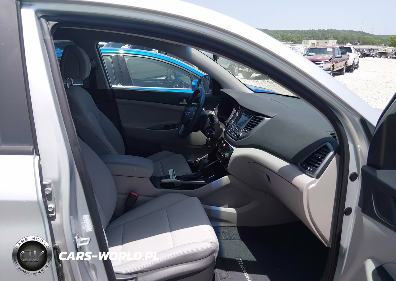 2018 Hyundai Tucson Se VIN:KM8J23A41JU655758 - 5