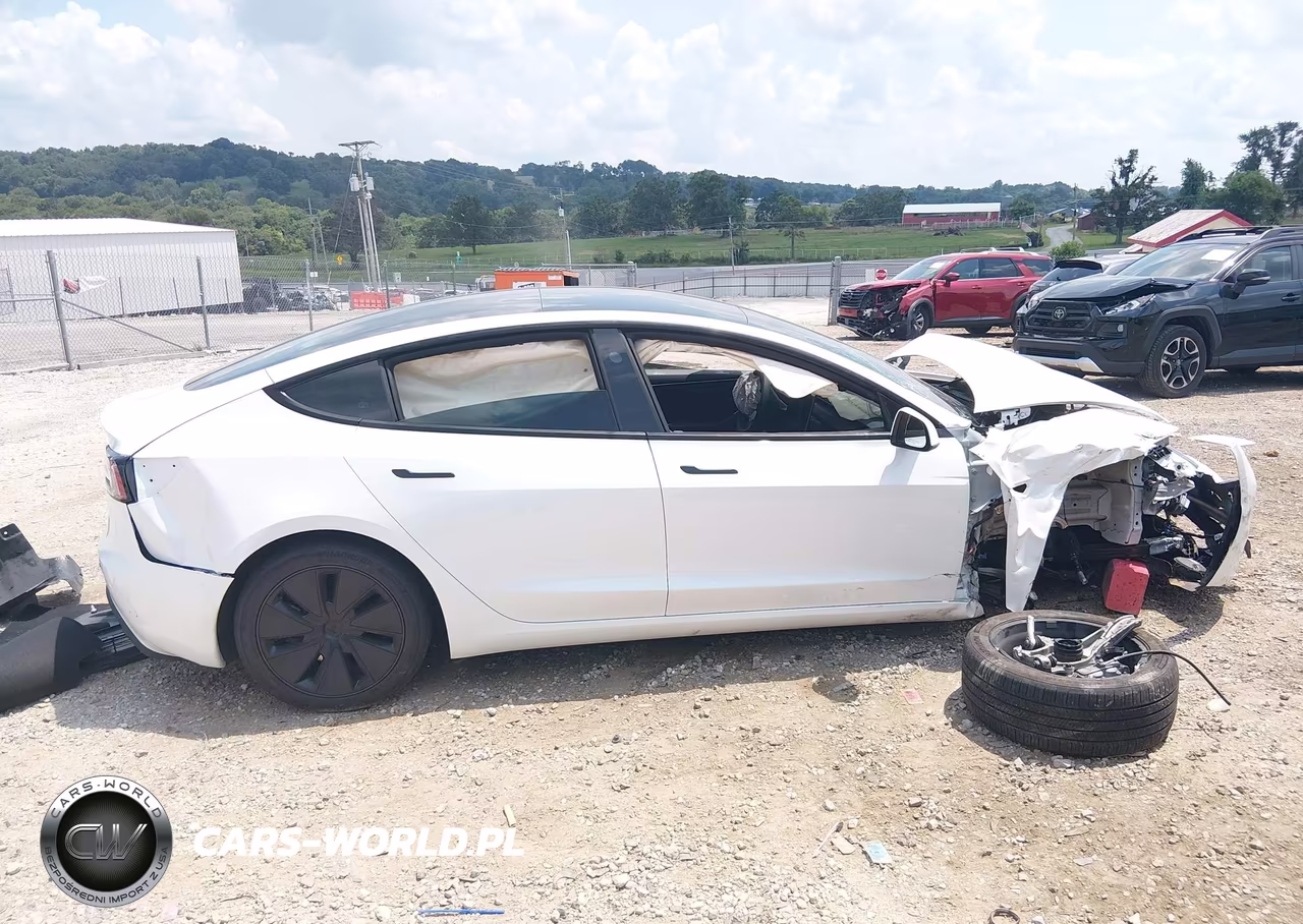 2025 Tesla Model 3 Long Range All-Wheel Drive VIN:5YJ3E1EB8SF904391 - 12