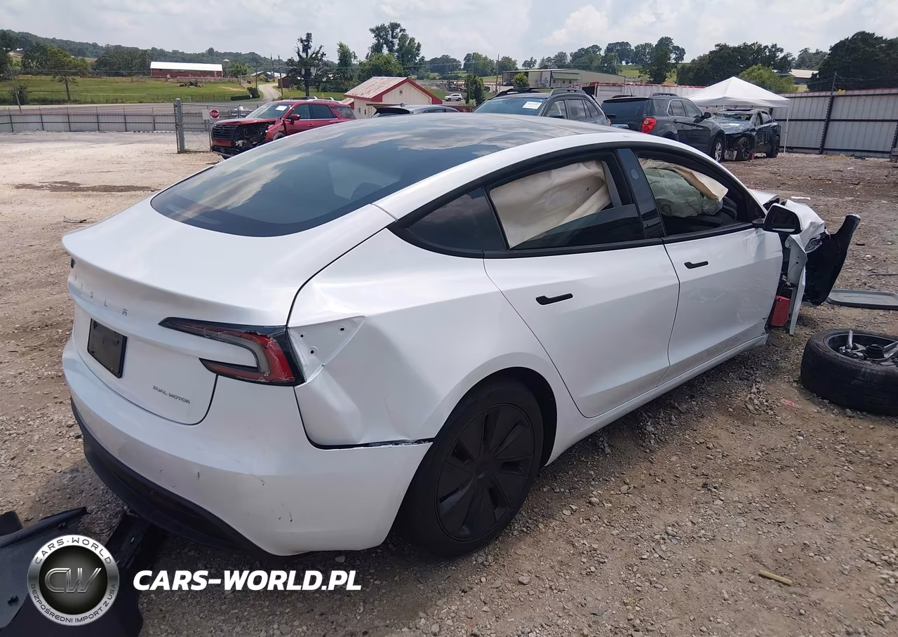 2025 Tesla Model 3 Long Range All-Wheel Drive VIN:5YJ3E1EB8SF904391 - 4