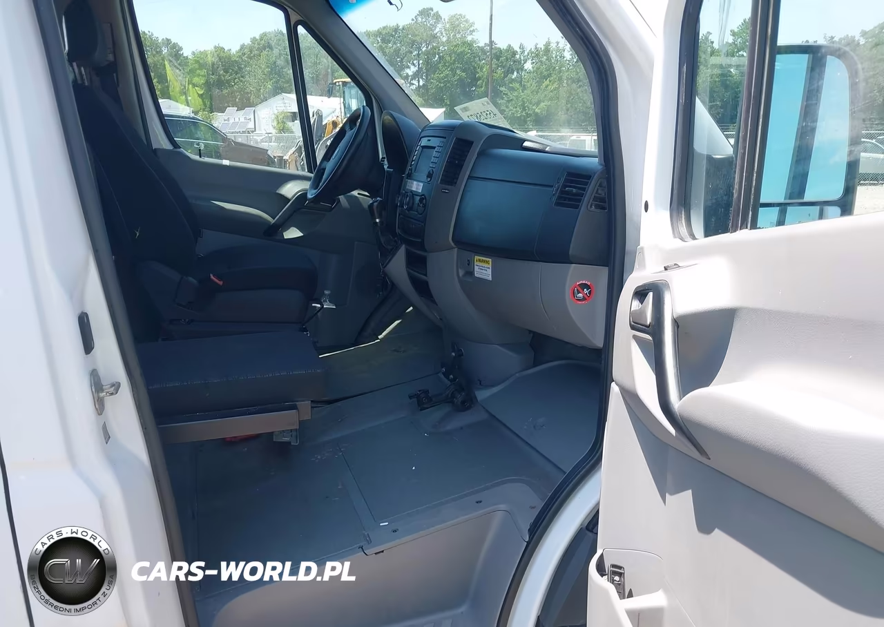 2016 Mercedes-Benz Sprinter 2500 High Roof VIN:WD3PE8DD6GP364642 - 5
