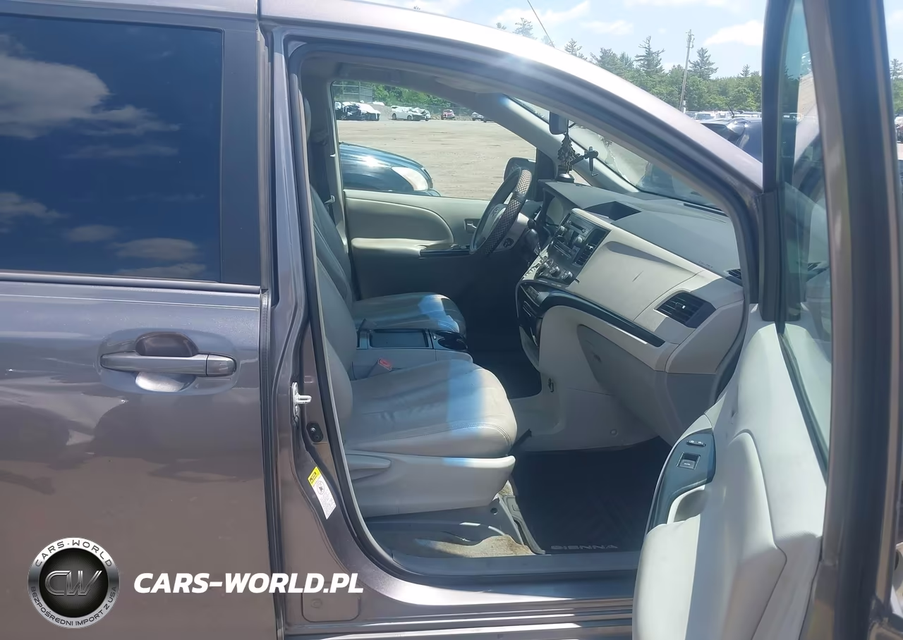 2011 Toyota Sienna Le V6 VIN:5TDKK3DC2BS130824 - 5