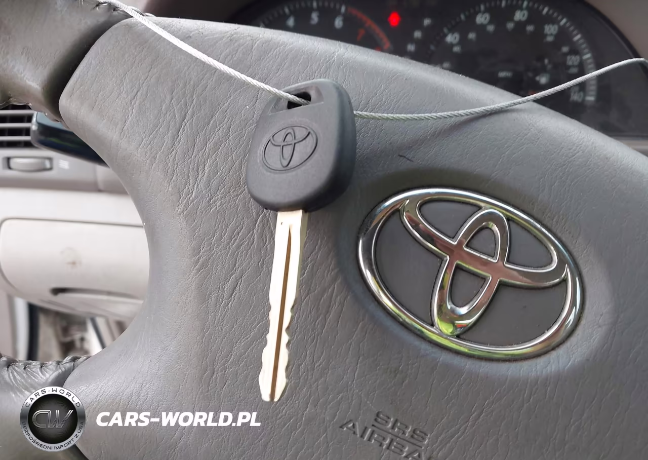 2004 Toyota Camry Le VIN:JTDBE32K640255543 - 11