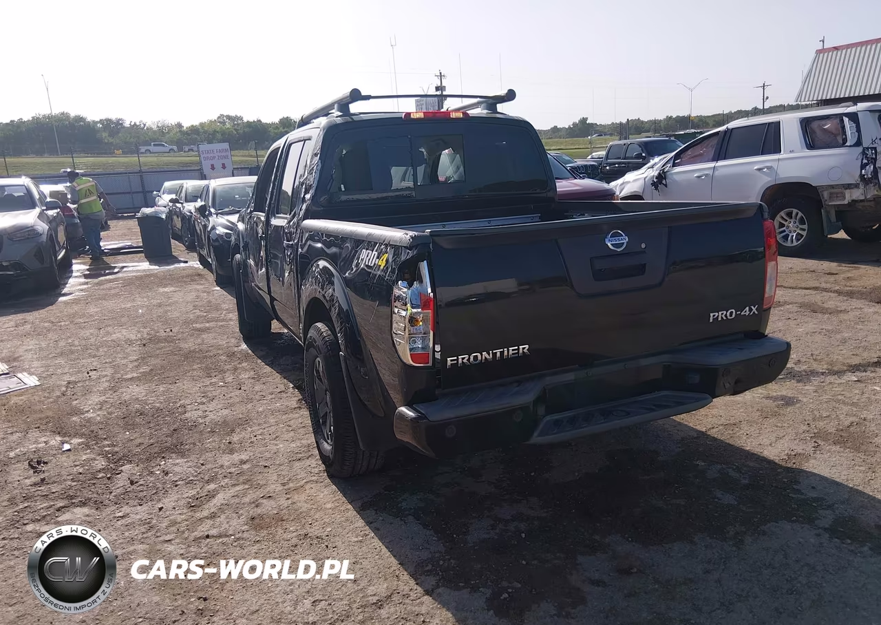 2017 Nissan Frontier Pro-4X VIN:1N6AD0EV3HN716867 - 3