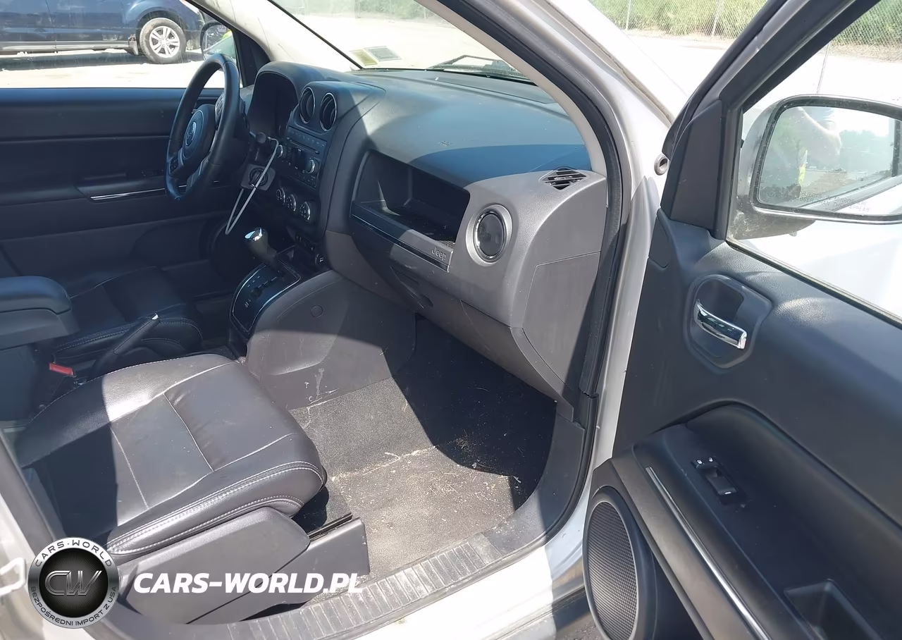 2012 Jeep Compass Limited VIN:1C4NJDCB2CD571736 - 5