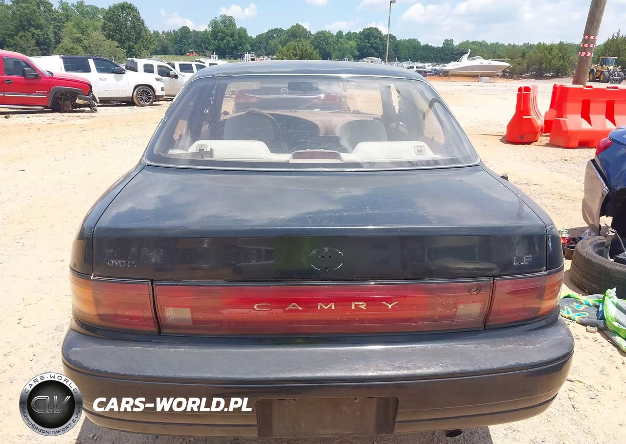 1993 Toyota Camry Le VIN:4T1SK12E7PU280516 - 16