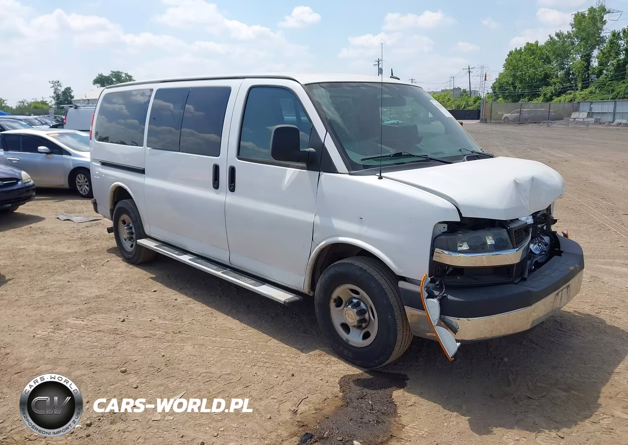2015 Chevrolet Express 3500 Lt