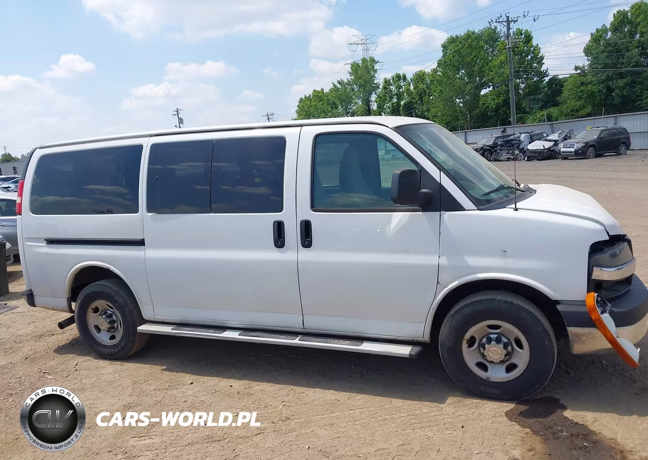 2015 Chevrolet Express 3500 Lt VIN:1GAZGYFG7F1258050 - 13