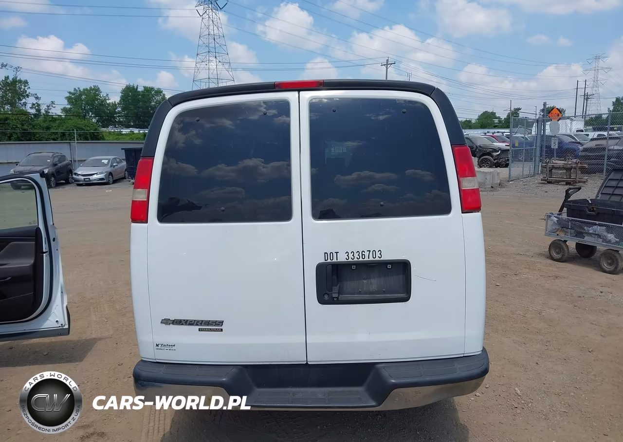 2015 Chevrolet Express 3500 Lt VIN:1GAZGYFG7F1258050 - 16