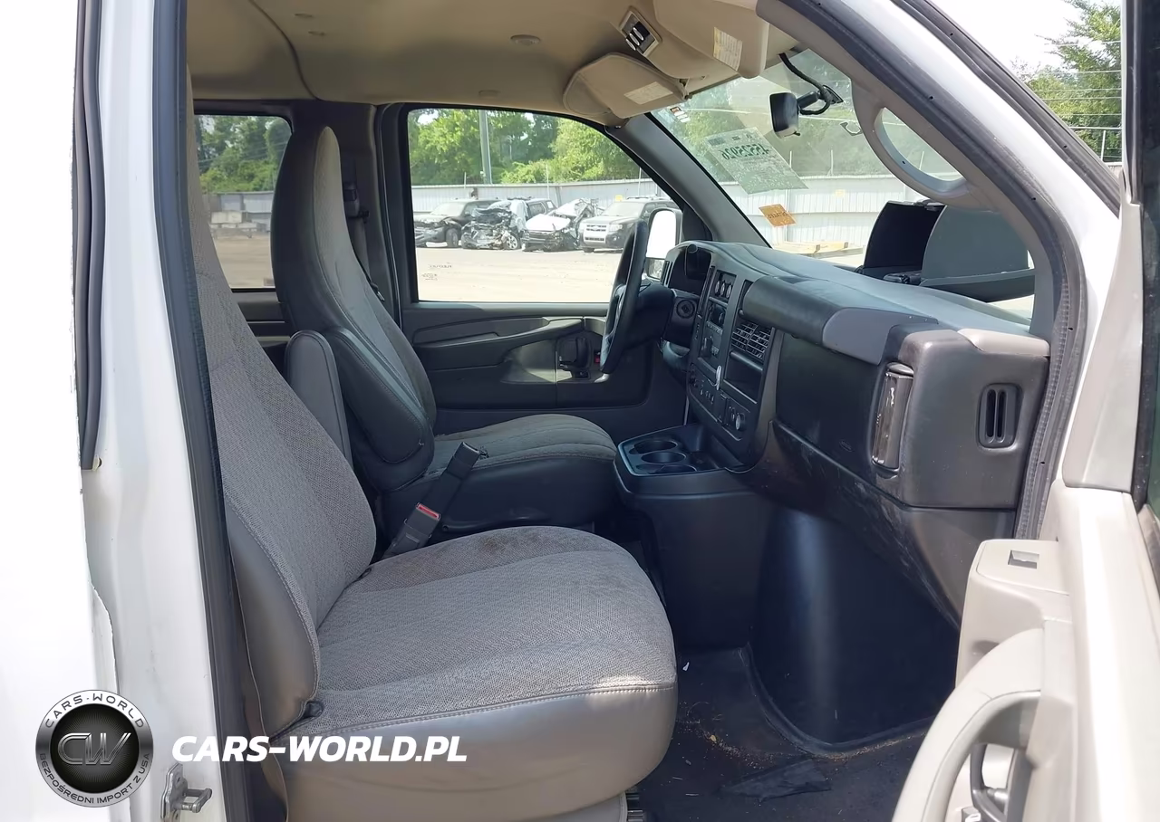 2015 Chevrolet Express 3500 Lt VIN:1GAZGYFG7F1258050 - 5