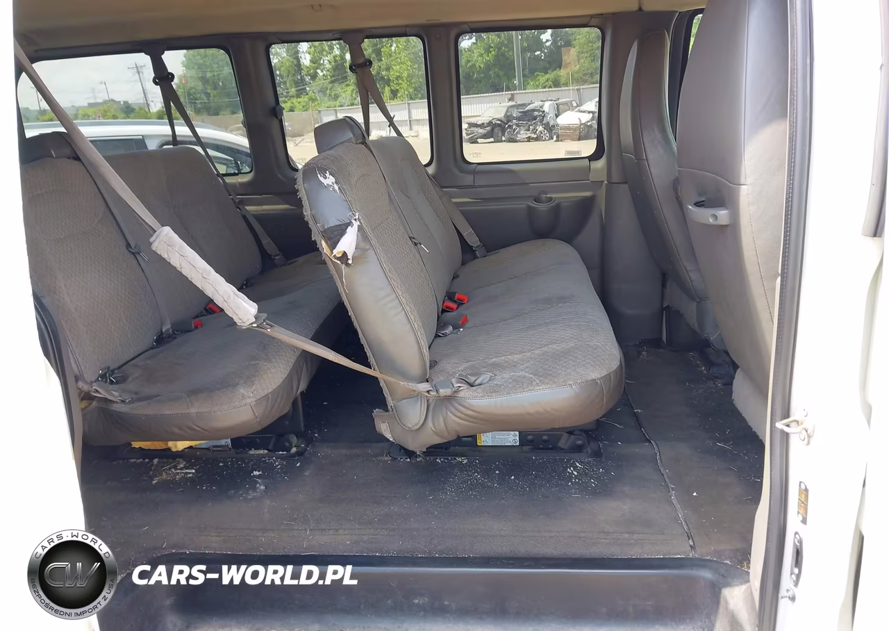 2015 Chevrolet Express 3500 Lt VIN:1GAZGYFG7F1258050 - 8