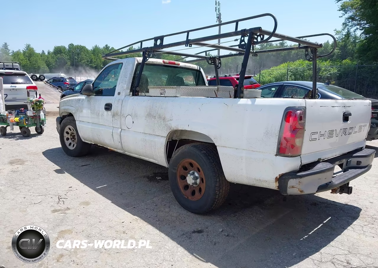 2005 Chevrolet Silverado 1500 Work Truck VIN:1GCEC14V95Z336340 - 3