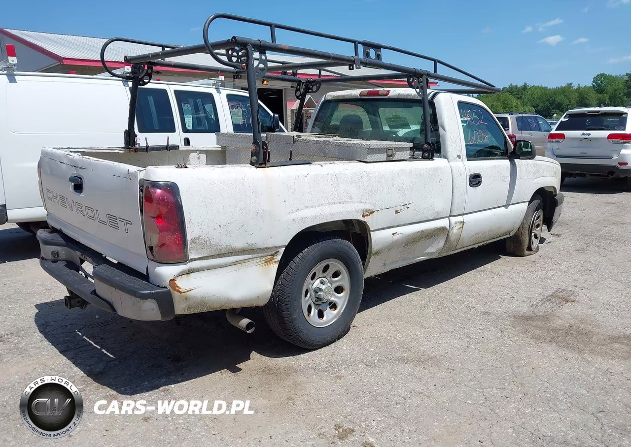 2005 Chevrolet Silverado 1500 Work Truck VIN:1GCEC14V95Z336340 - 4
