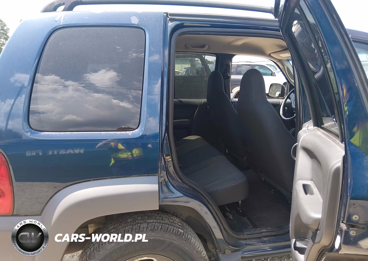 2004 Jeep Liberty Sport VIN:1J4GL48K04W160265 - 8