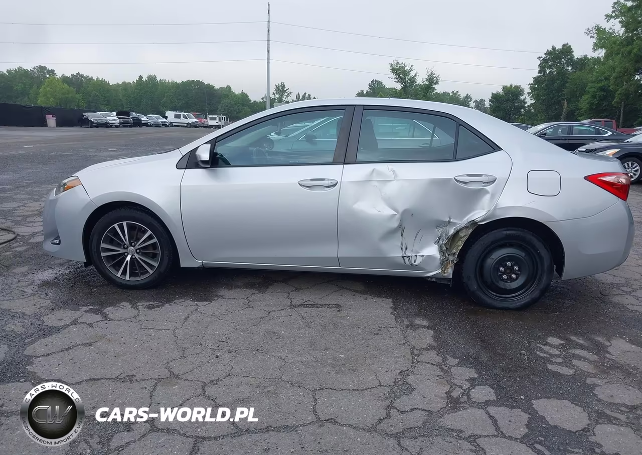 2017 Toyota Corolla Le VIN:5YFBURHE0HP614954 - 14