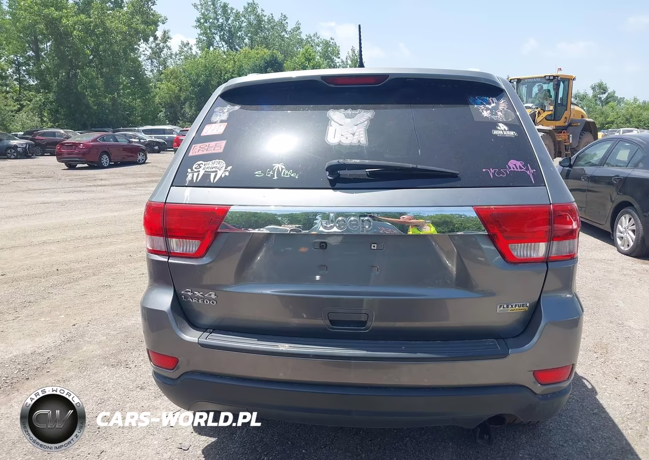 2012 Jeep Grand Cherokee Laredo VIN:1C4RJFAG4CC191525 - 16