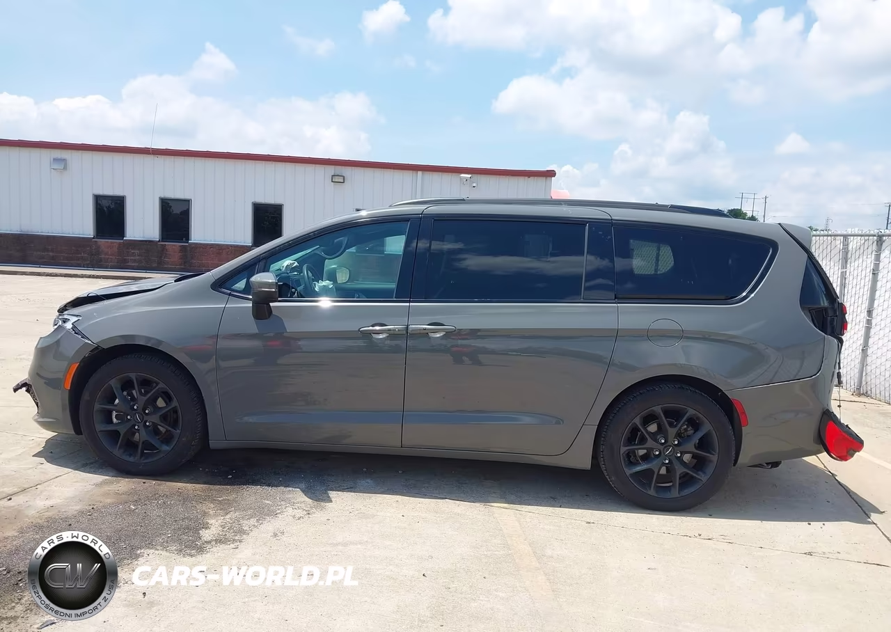 2023 Chrysler Pacifica Touring L VIN:2C4RC1BG2PR505665 - 14