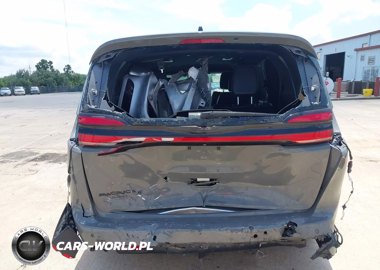 2023 Chrysler Pacifica Touring L VIN:2C4RC1BG2PR505665 - 16