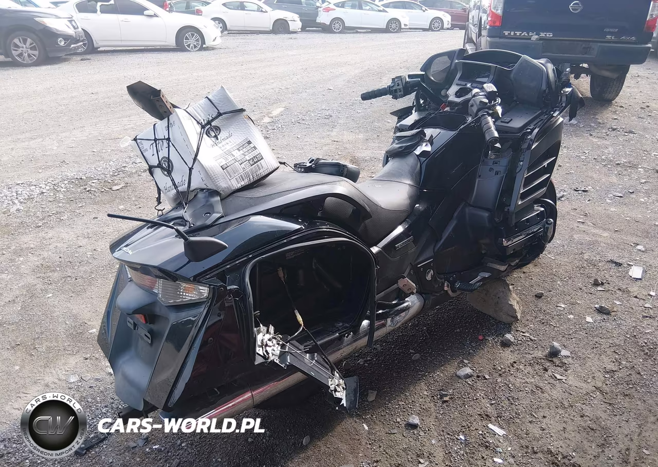 2013 Honda Gl1800 B VIN:JH2SC6816DK001476 - 4