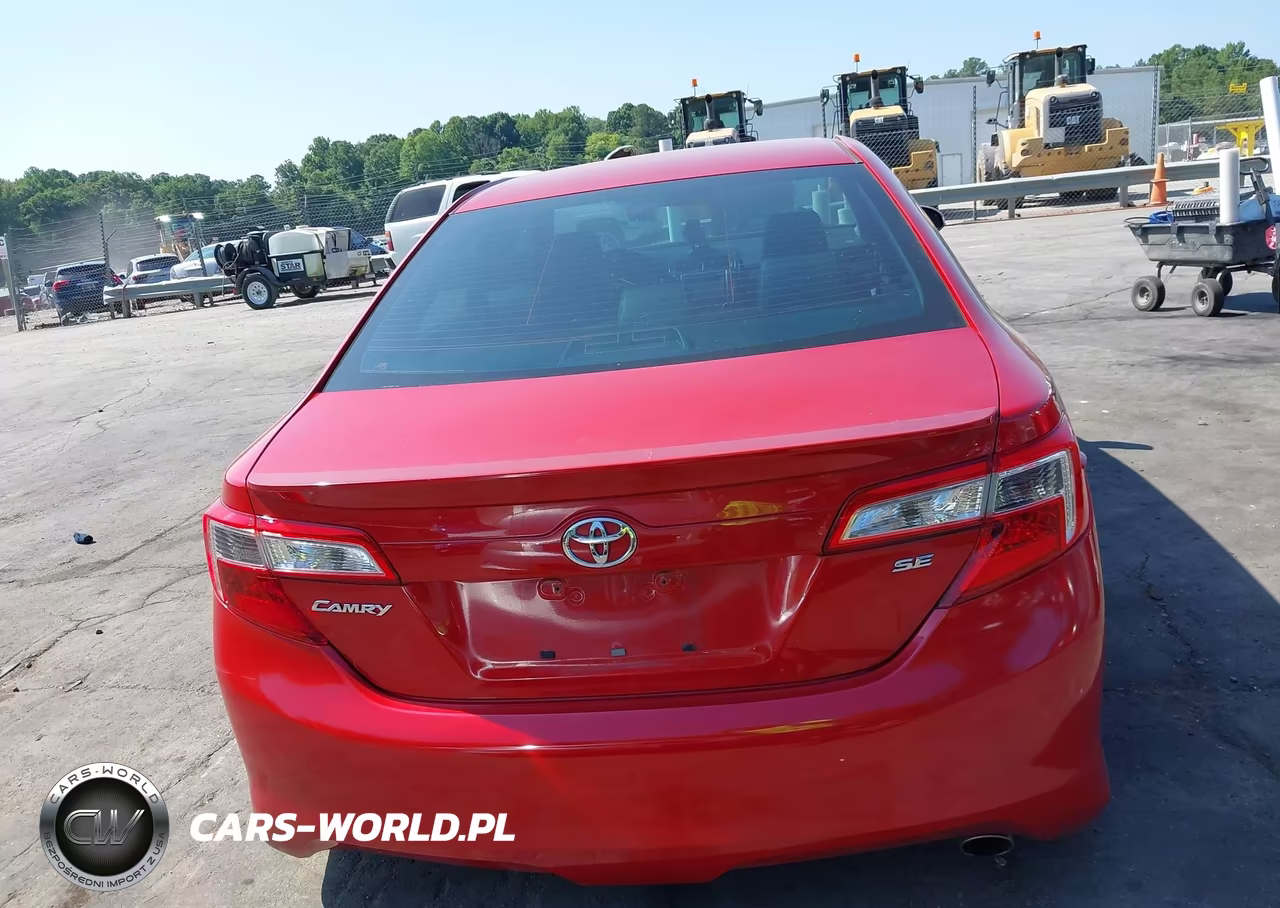 2014 Toyota Camry Se Sport VIN:4T1BF1FK9EU757965 - 16