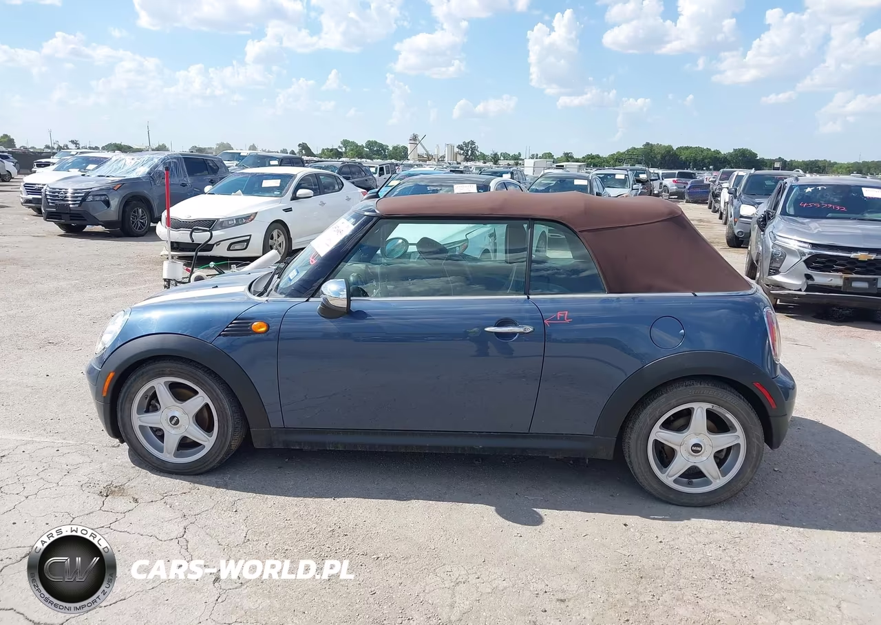 2009 Mini Cooper VIN:WMWMR33579TU95046 - 14