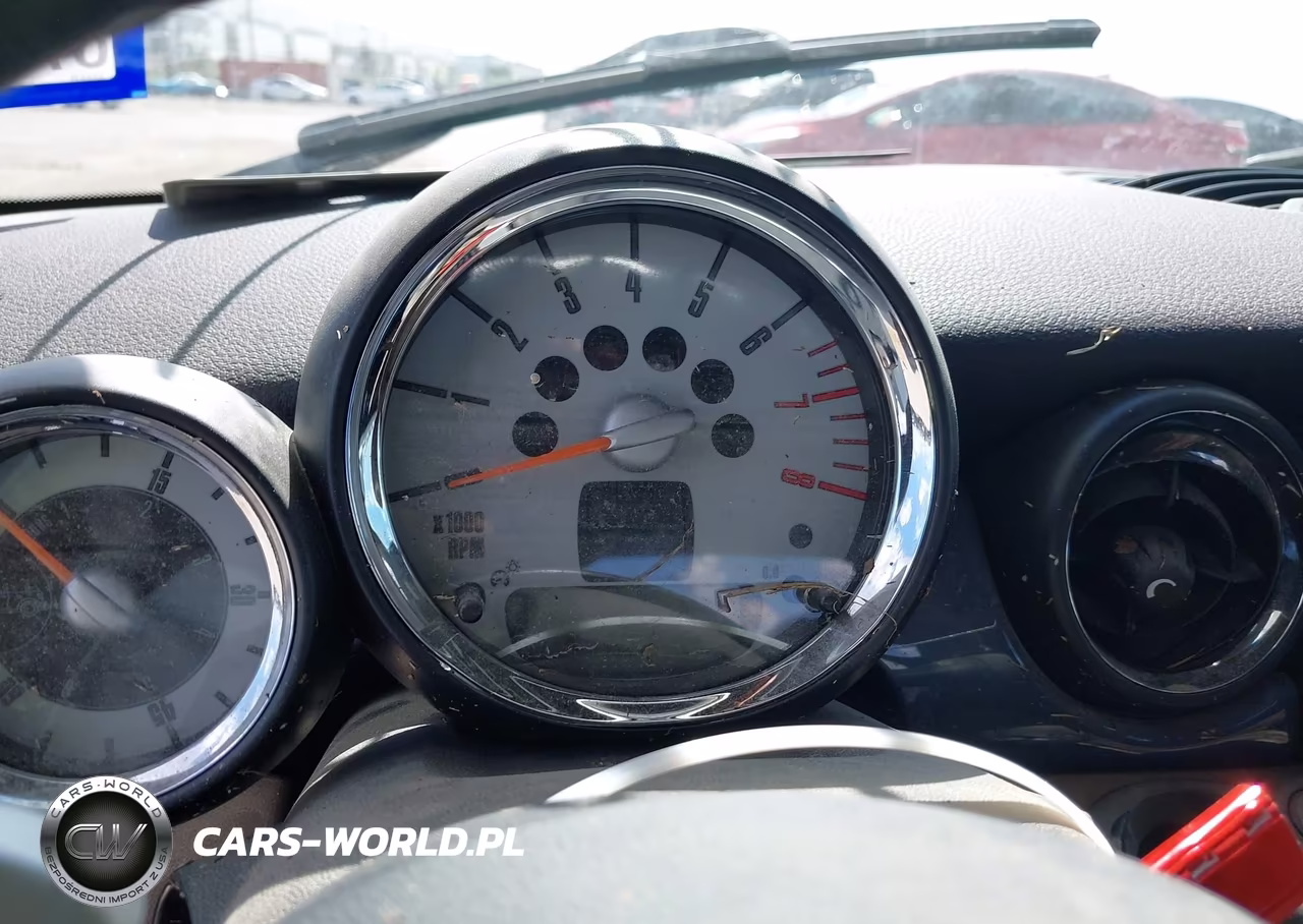 2009 Mini Cooper VIN:WMWMR33579TU95046 - 15