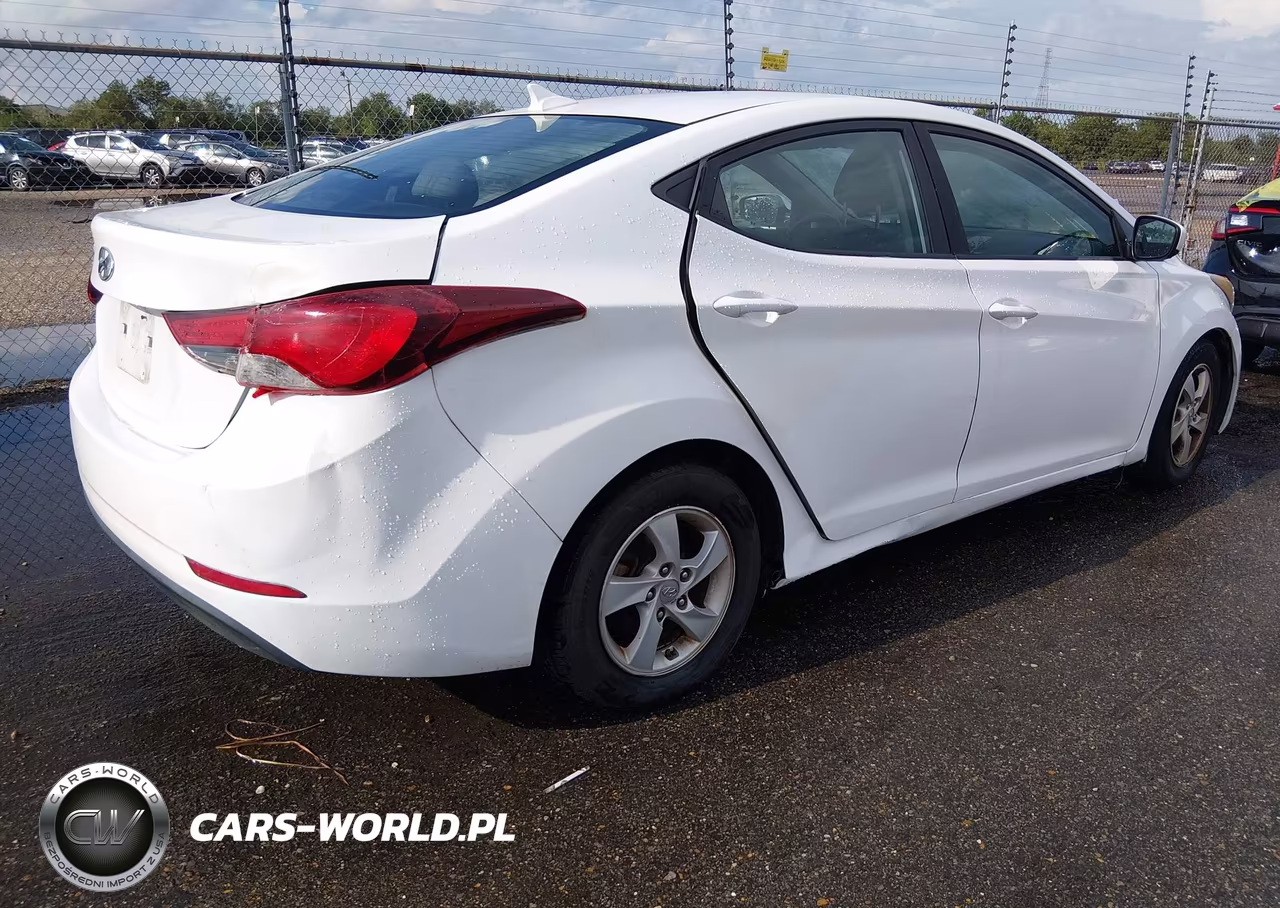 2015 Hyundai Elantra Se VIN:5NPDH4AE2FH636877 - 4