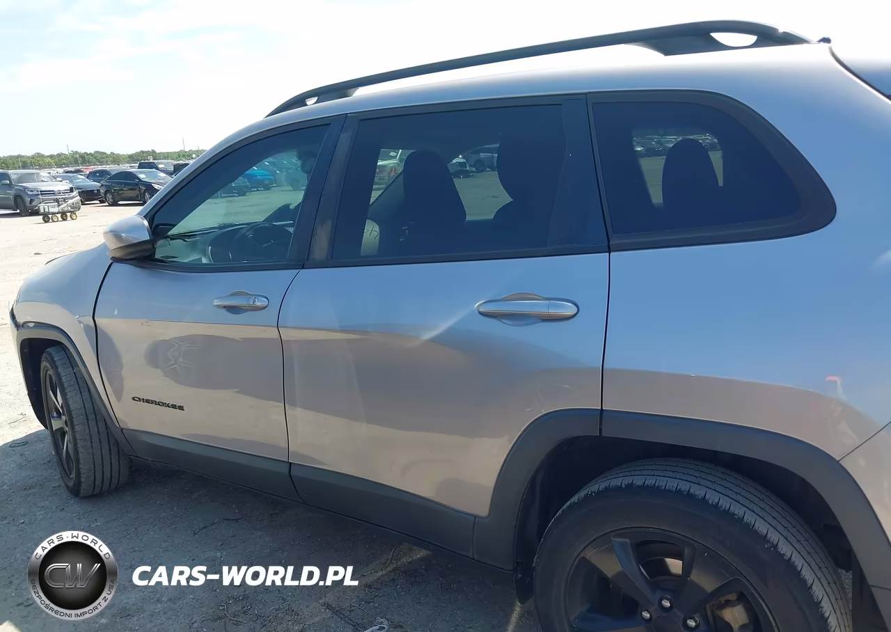 2018 Jeep Cherokee Latitude Fwd VIN:1C4PJLCB6JD558729 - 14