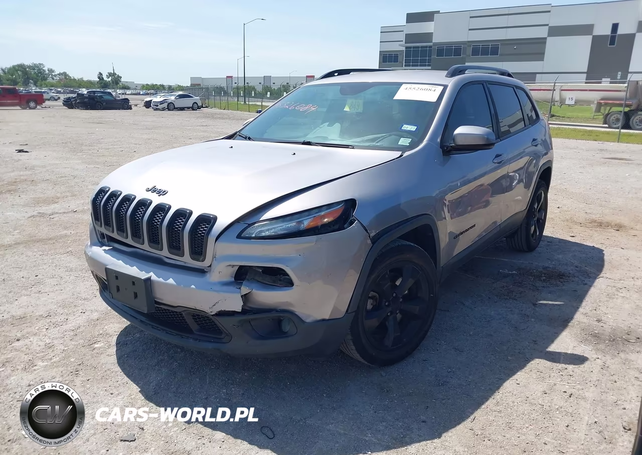 2018 Jeep Cherokee Latitude Fwd VIN:1C4PJLCB6JD558729 - 2