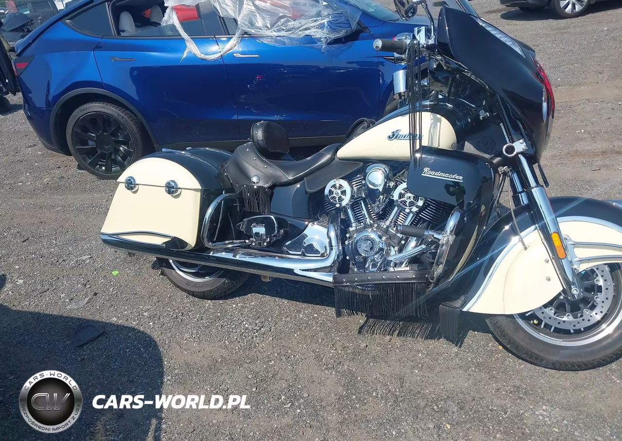 2017 Indian Motorcycle Co. Roadmaster VIN:56KTRAAA8H3356216 - 8