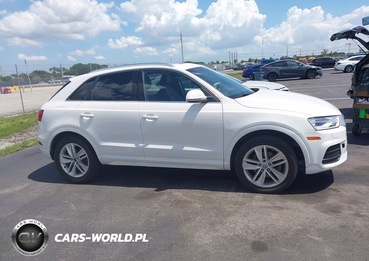 2017 Audi Q3 2.0T Premium VIN:WA1JCCFSXHR012471 - 14