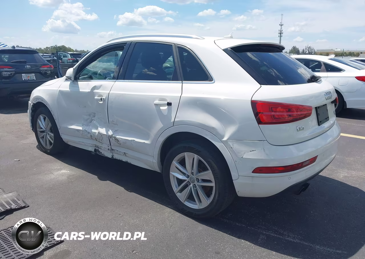 2017 Audi Q3 2.0T Premium VIN:WA1JCCFSXHR012471 - 3