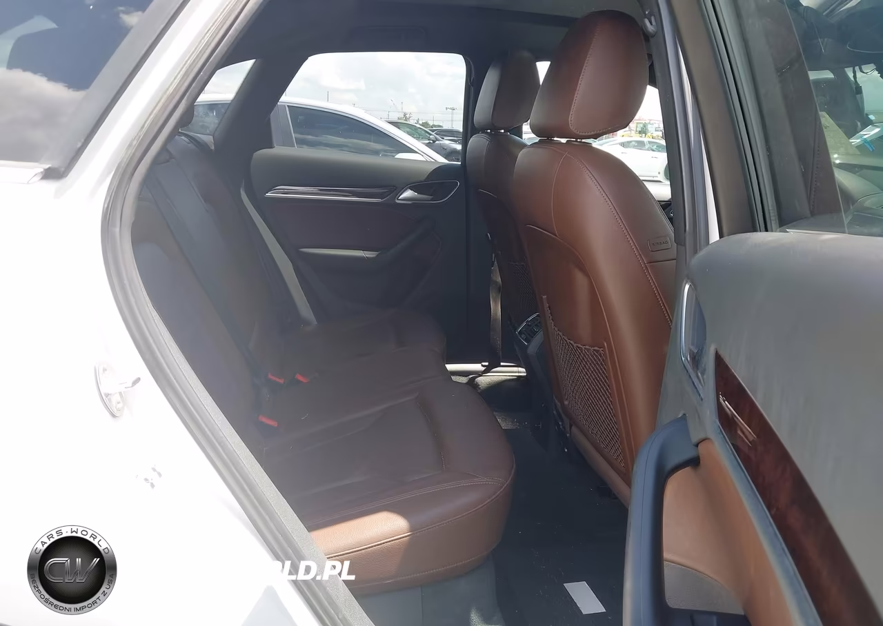 2017 Audi Q3 2.0T Premium VIN:WA1JCCFSXHR012471 - 8