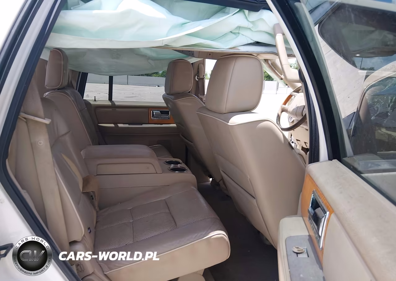 2007 Lincoln Navigator Ultimate VIN:5LMFU27507LJ16053 - 8
