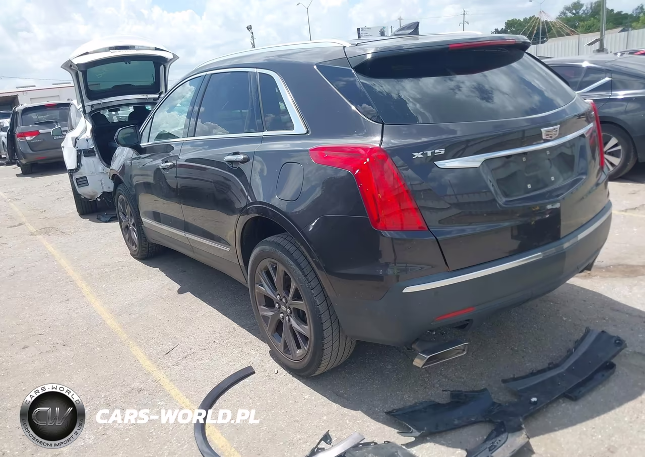 2018 Cadillac Xt5 Luxury VIN:1GYKNCRS4JZ180736 - 3