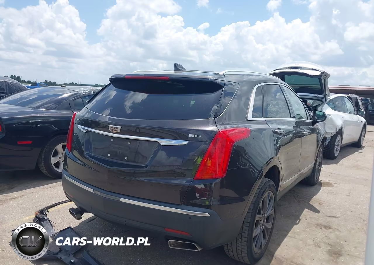 2018 Cadillac Xt5 Luxury VIN:1GYKNCRS4JZ180736 - 4